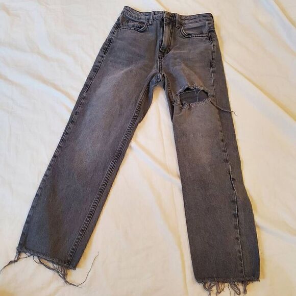 TopShop Gray Straight Leg Distressed Jeans - Size 25 - Picture 1 of 11